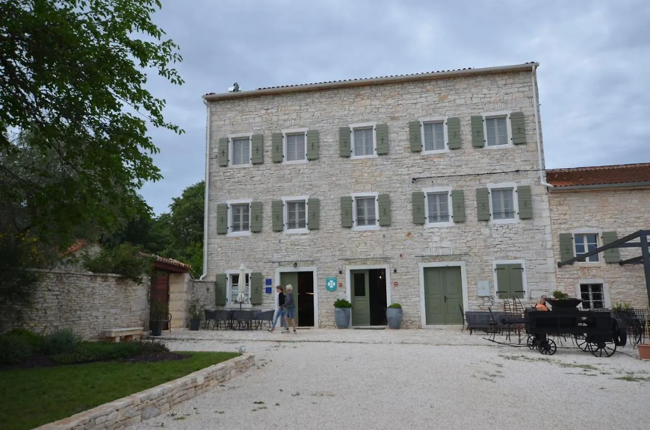 Affittacamere App & Rooms Juraga Bale